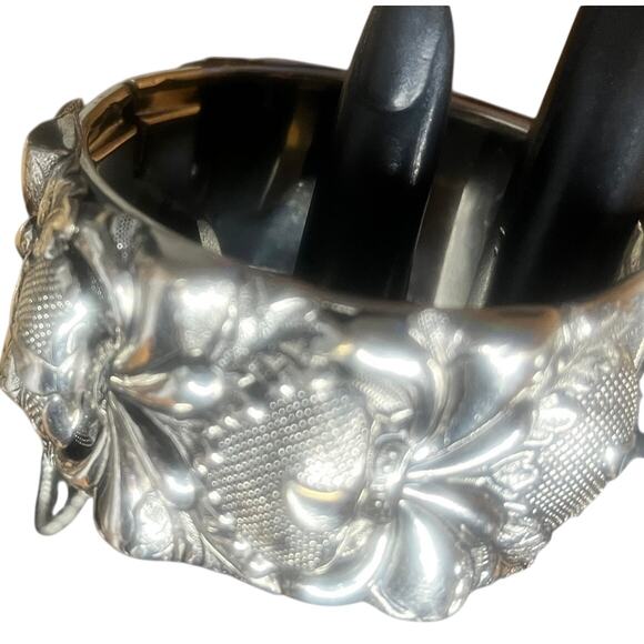 Vintage Vargas Silvertone Mesh Floral Bangle Bracelet - Picture 6 of 7